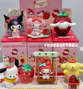 Hello Kitty and Friends Strawberry Field Collection Surprise Box Figure