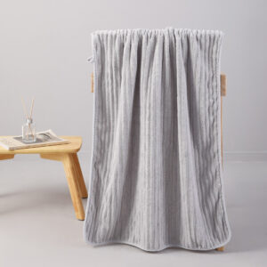 Wavy Coral Fleece Bath Towel(Gray)
